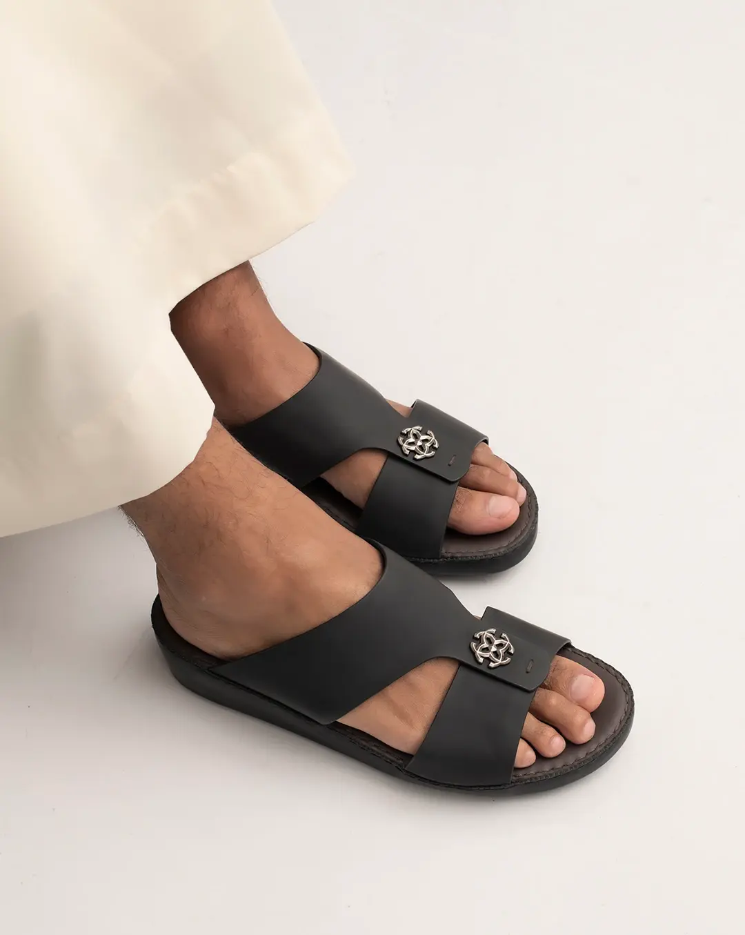 Elegant Arabic Sandals for Men
